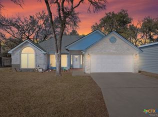 8 Sycamore Ct, Morgans Pt Resort, TX 76513