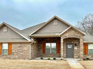 632 Baggett St, Prairie Grove, AR 72753