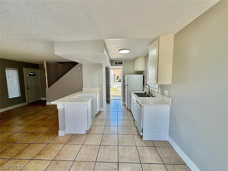 5187 Greene Ln #C — Photo 2