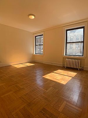 4th image of 55 W 55th St #8AA