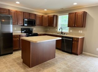 230 Millstone Dr, Mountville, PA 17554
