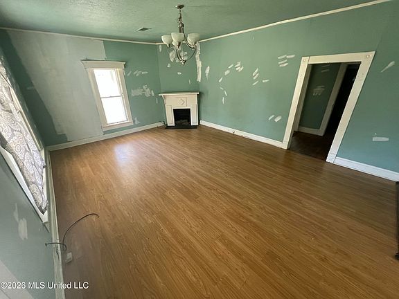 3rd image of 311 S Maple St