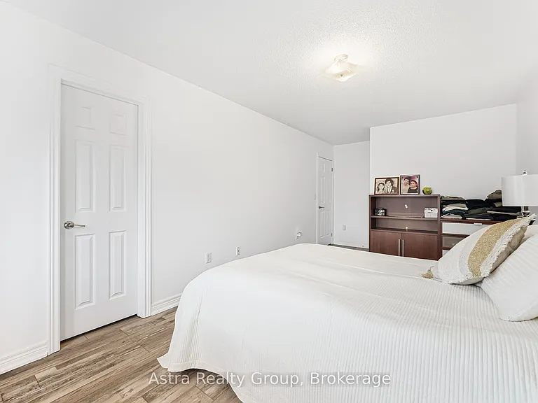4731 Highway 7 — Photo 32