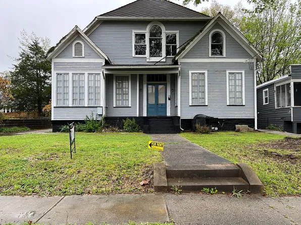 2135 Cherry St, Vicksburg, MS 39180