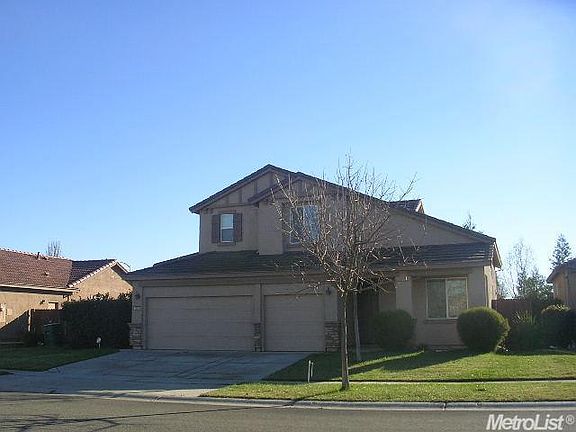 2nd image of 1860 Ocean Park Ct