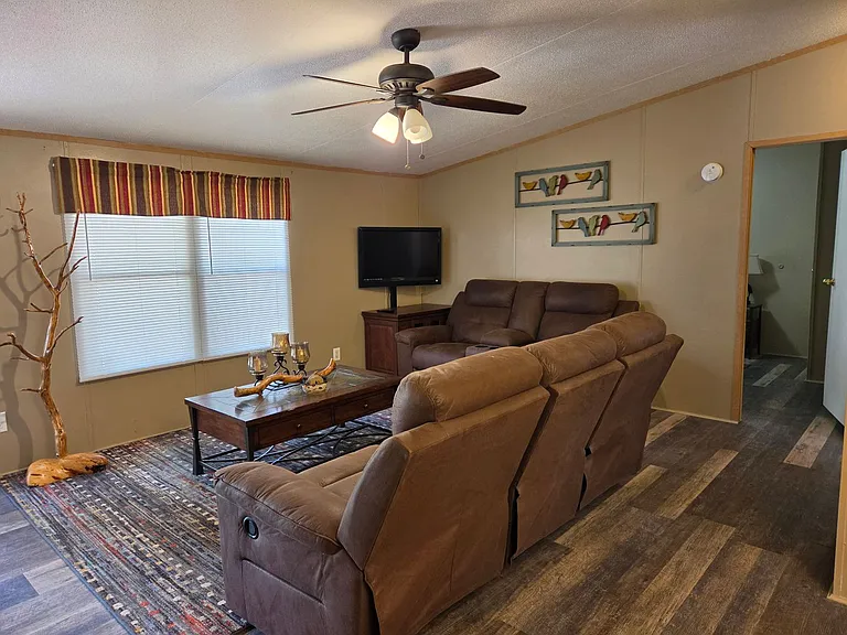 112 Pine Knot Trl — Photo 4