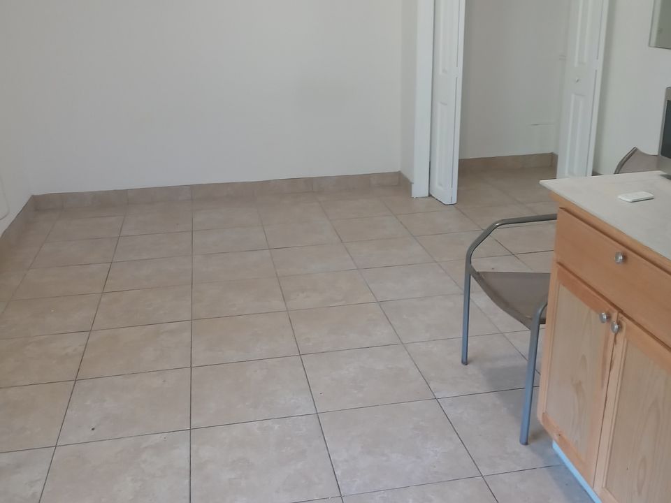 1st image of 1946 Harding St