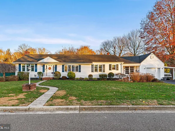 72 Shirley Ave, Pennsville, NJ 08070