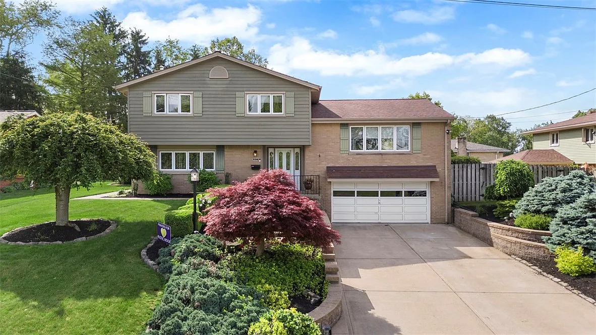 217 Greenvale Dr photo 1