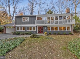 8309 Lilly Stone Dr, Bethesda, MD 20817