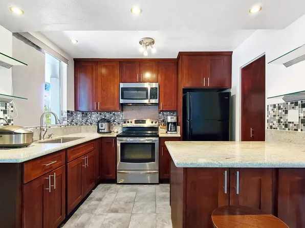 95-644 Hanile St APT E202, Mililani, HI 96789