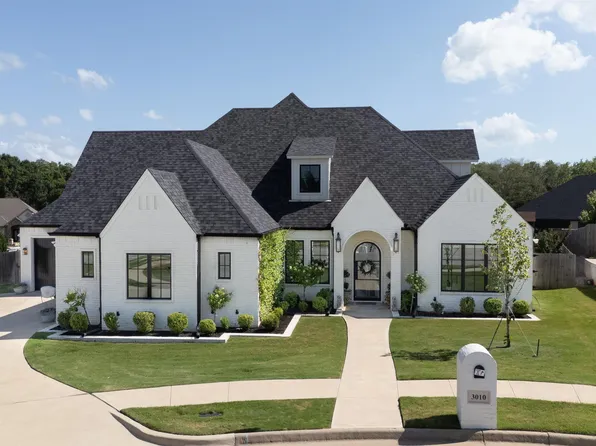 3010 Willow Cir, Tyler, TX 75703