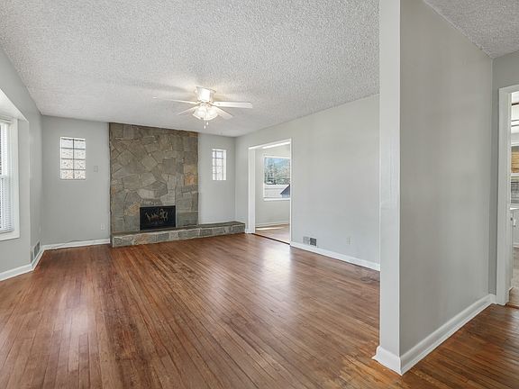 3rd image of 4024 Liberty Ave