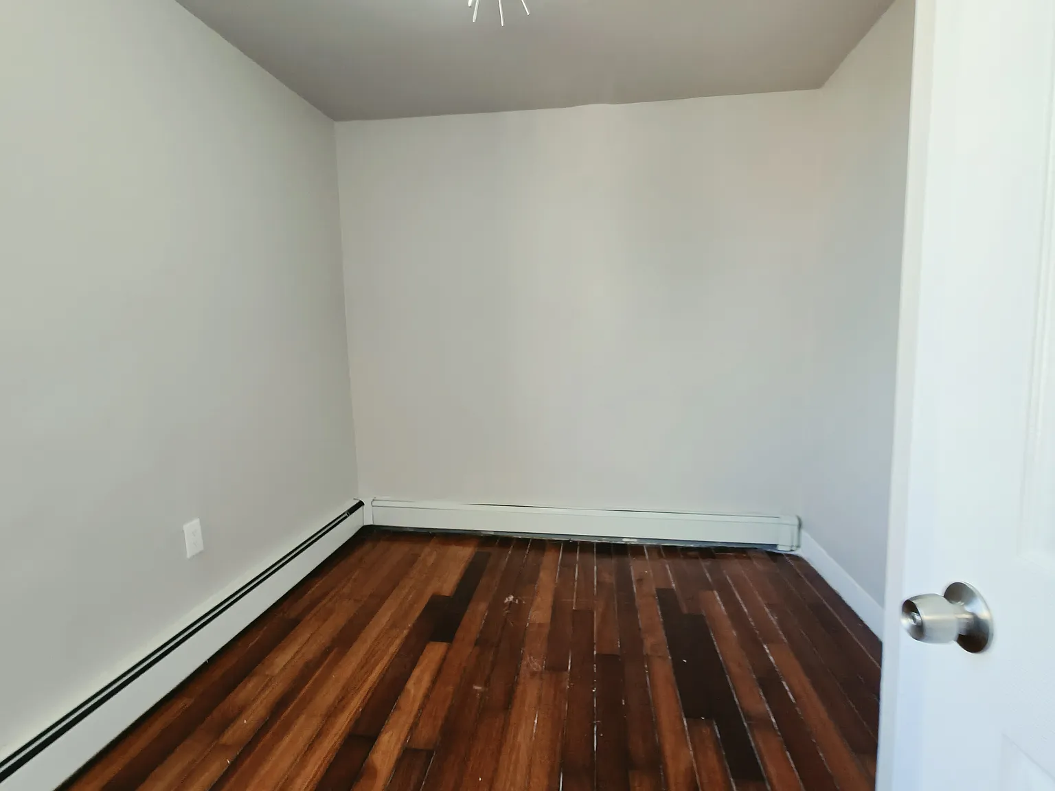 2 bed, 800 sqft, $1,700 — Photo 2