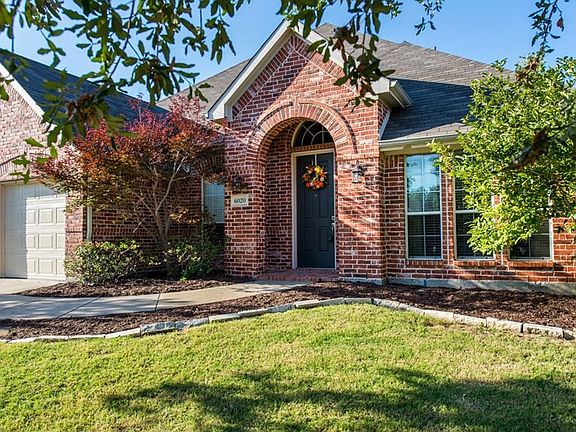 3rd image of 6020 Crestridge Ln
