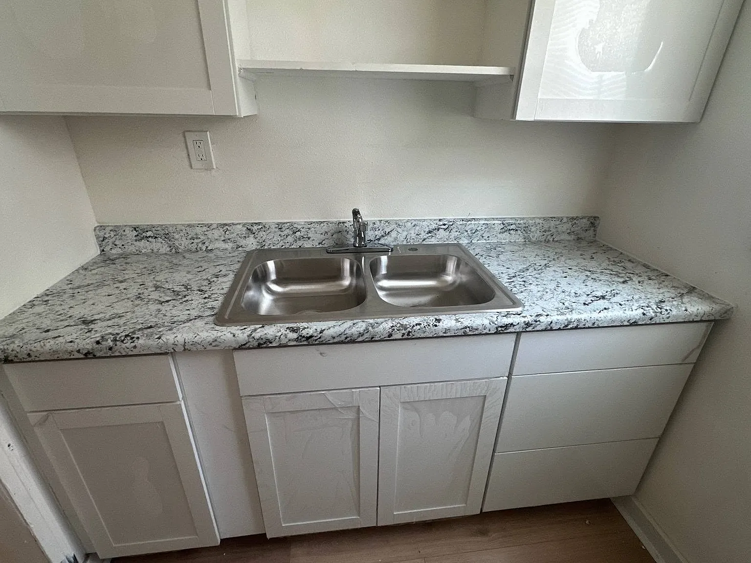 1 bed, 600 sqft, $799 — Photo 3