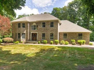 26 Mill Creek Rd, Sparta, NJ 07871