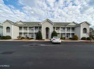 175 Old Murdoch Rd #107, Morehead City, NC 28557