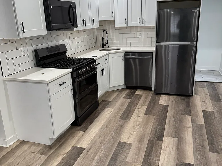 5942 Warrington Ave — Photo 6