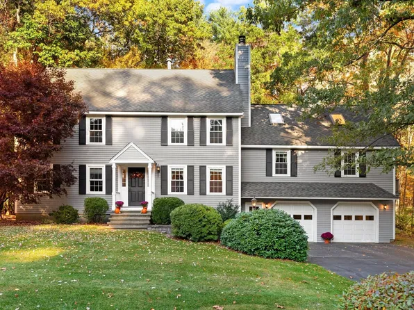 33 Village View Rd, Westford, MA 01886