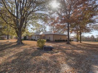 18518 Index Rd, Carthage, MO 64836