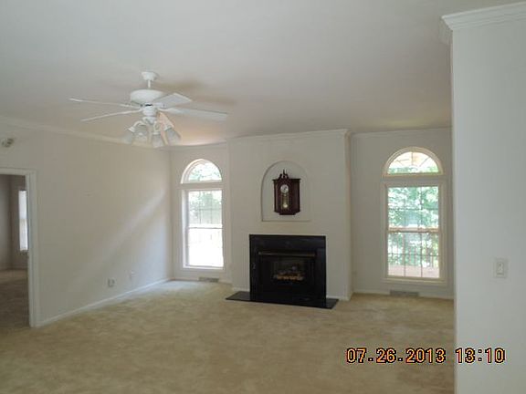 5th image of 352 Pine Top Dr