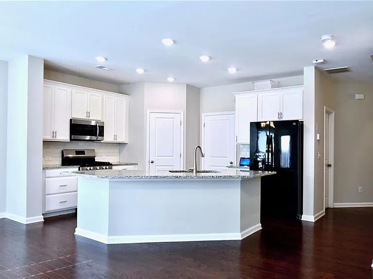 4270 Bryton Trace Dr — Photo 8