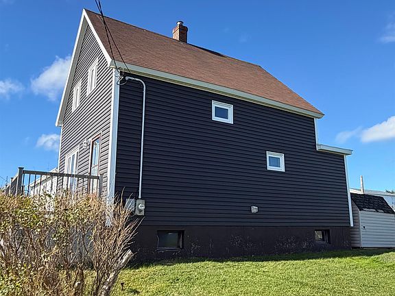 2nd image of 65 Cliff St