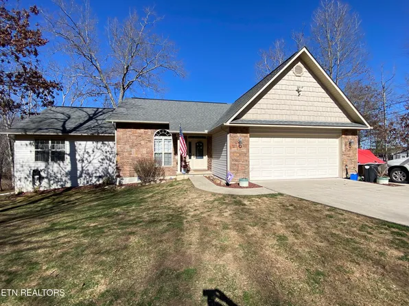 8929 Cherokee Trl, Crossville, TN 38572