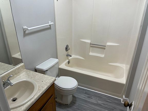 3rd image of 2613 Shore Wood Ct NE #2611
