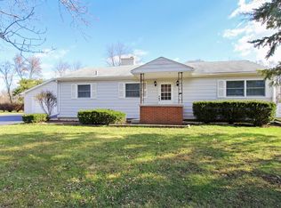 5906 Briarwood Dr, Crystal Lake, IL 60014
