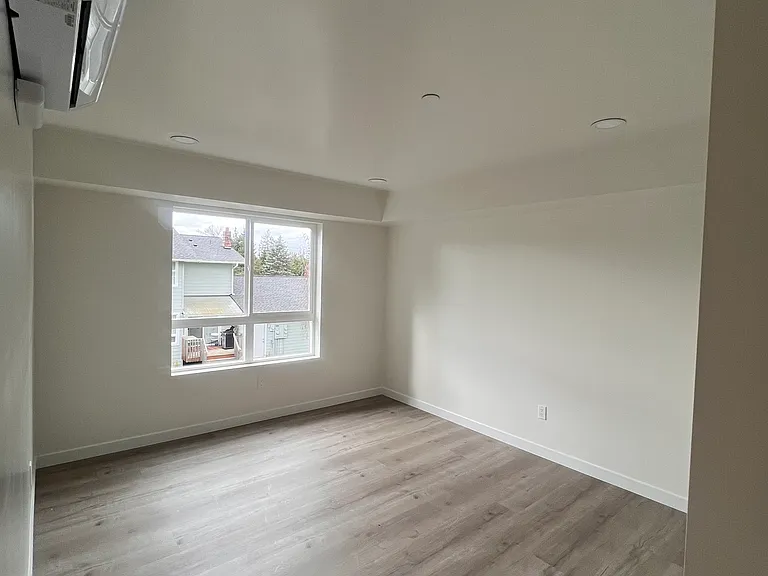 411 N 21st St #203 — Photo 28