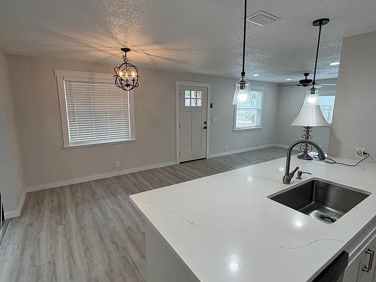 3968 Packard Dr — Photo 7