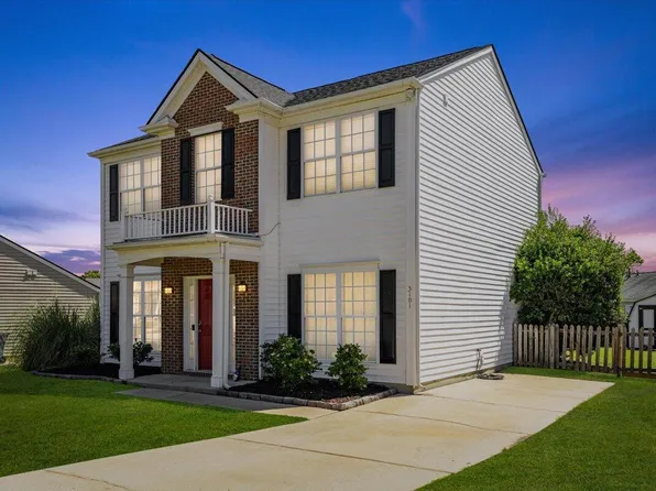3101 Riverbrooke Dr, Raleigh, NC 27610