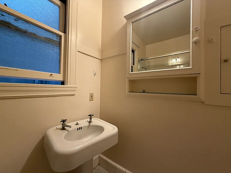 2726 Dwight Way — Photo 14