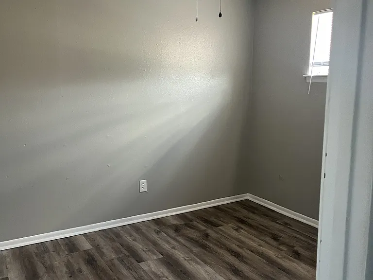 2140 Merriman St — Photo 16