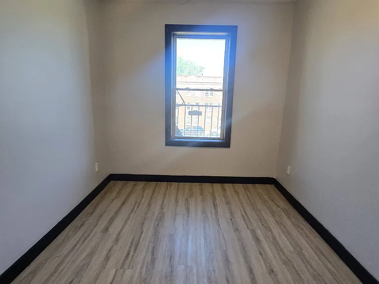 122 Wade St #8 — Photo 8