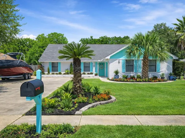 842 Overbrook Dr, Fort Walton Beach, FL 32547