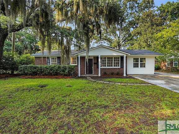 2nd image of 2102 Brentwood Drive