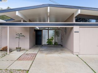 5395 Greenridge Rd, Castro Valley, CA 94552