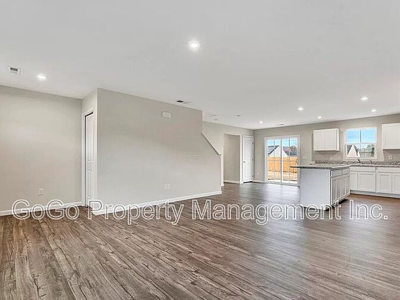 2nd image of 8 Torrington Dr