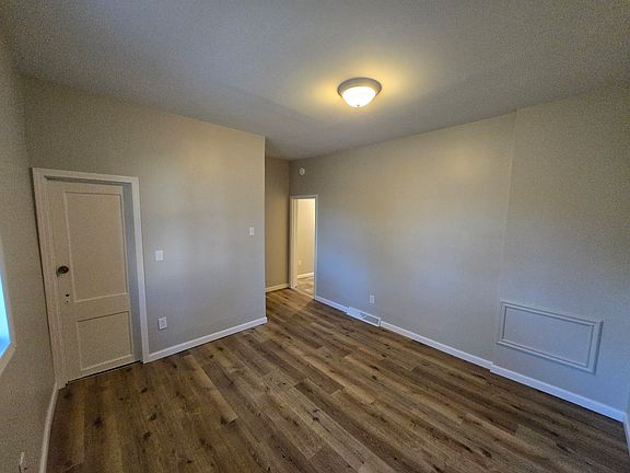 3rd image of 647-649 E 11th St #1