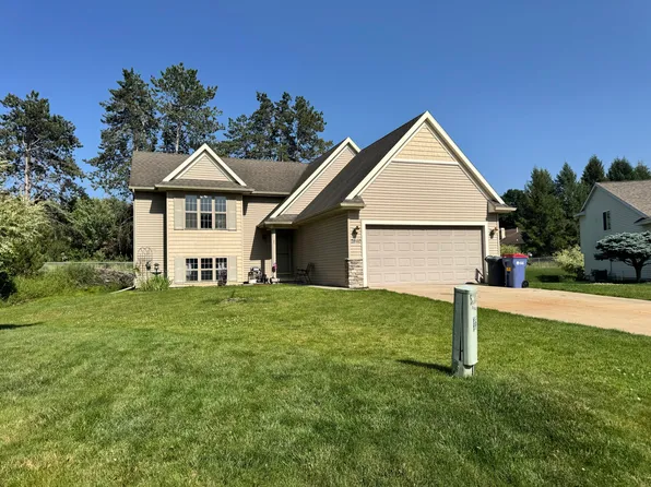 2840 Stonewood Ct NW, Grand Rapids, MI 49504