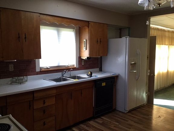 4th image of 38 N Kniffin St