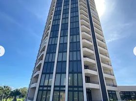 1 Oceans West Blvd