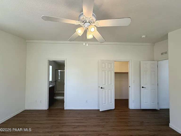 1116 Samantha St — Photo 25