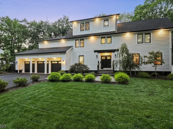 51 Normandy Dr, Westfield Town, NJ 07090