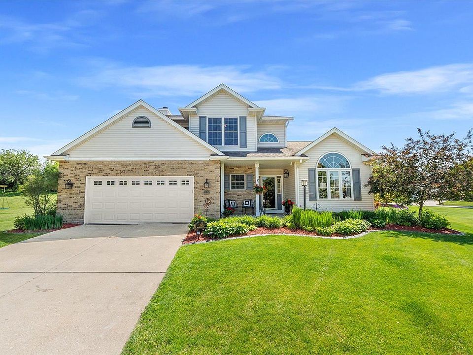 2605 Brookstone Ct Waukesha WI 53188 Zillow