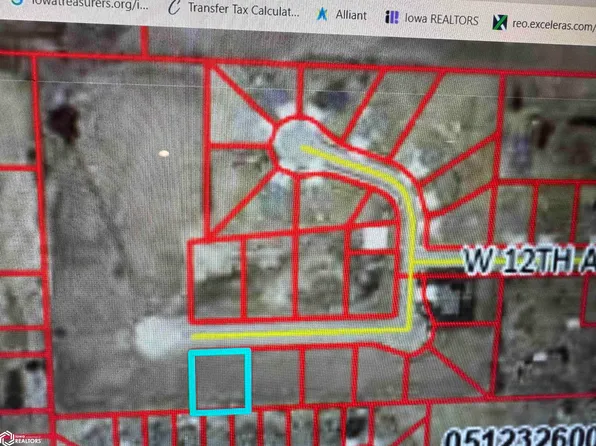 413 W 12th Ave N, Clear Lake, IA 50428