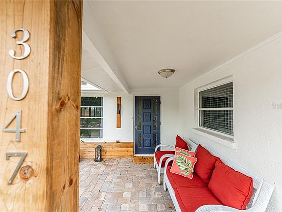 3rd image of 3047 Pinecrest St